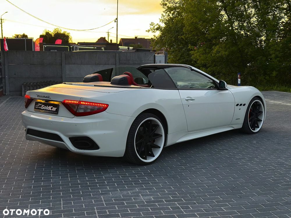Maserati GranTurismo S - 25