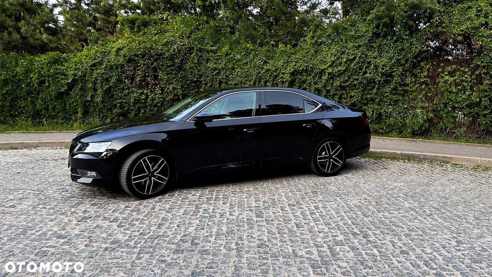 Skoda Superb 2.0 TDI Style - 2