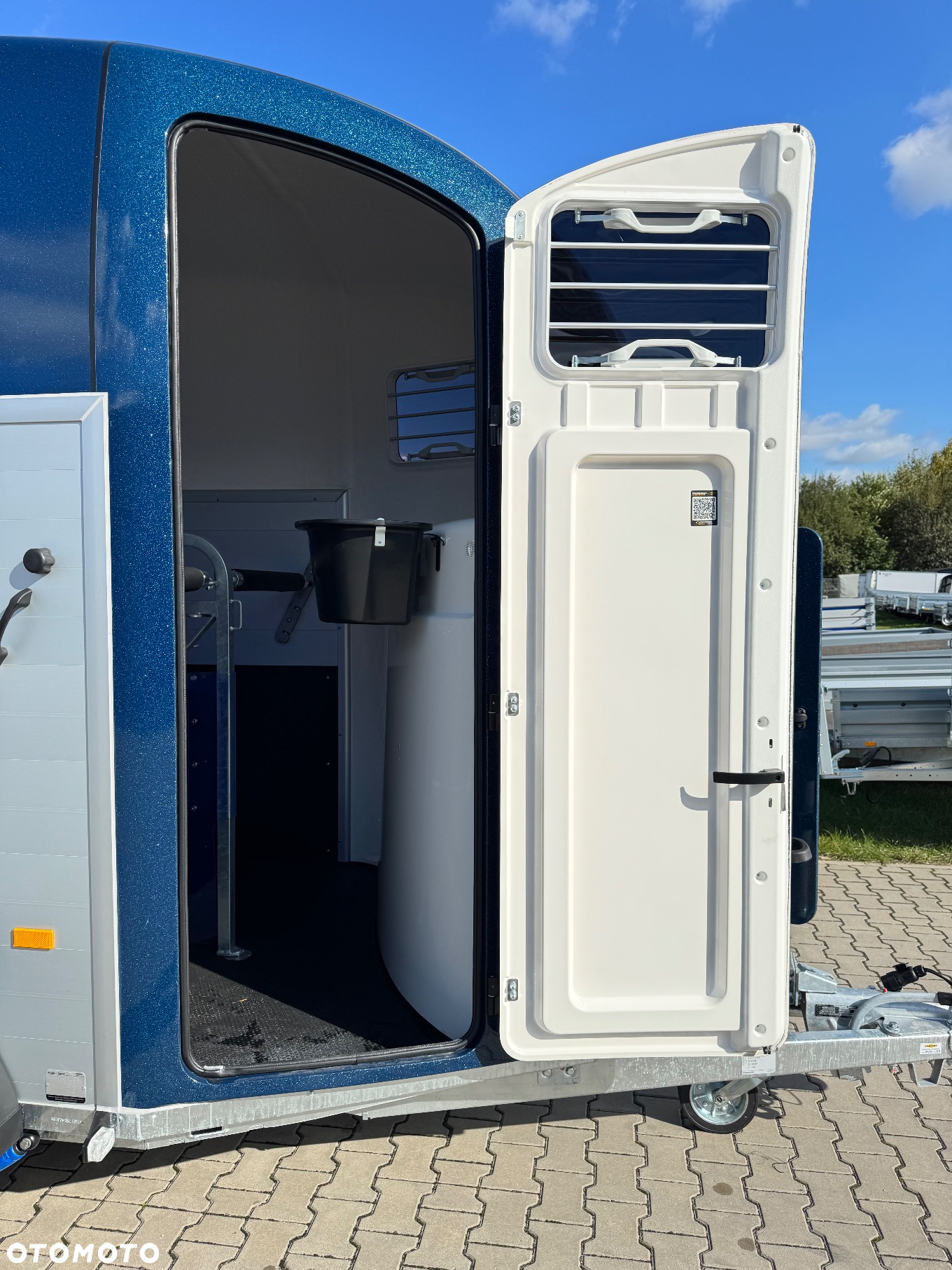 Humbaur Pegasus 2400 | siodlarnia, DMC 2400kg, przyczepa do przewozu 2 koni - 4