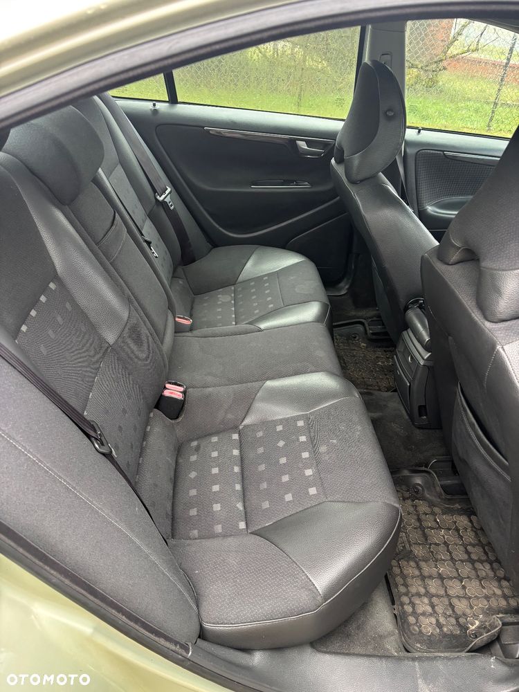 Volvo S60 2.4 D5 - 8
