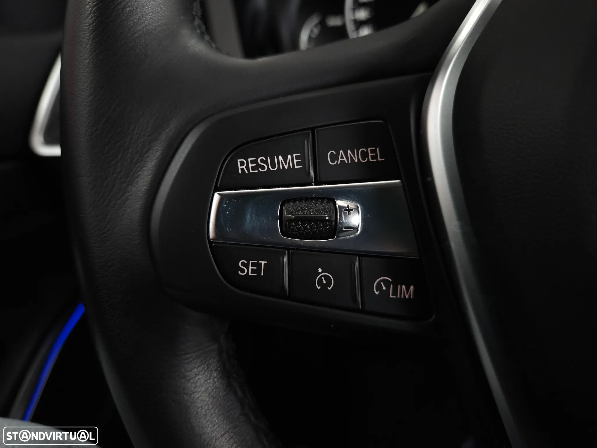 BMW 318 d Line Sport - 25