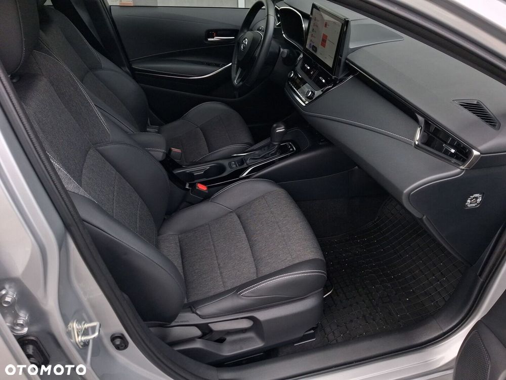 Toyota Corolla 1.8 Hybrid Style - 11