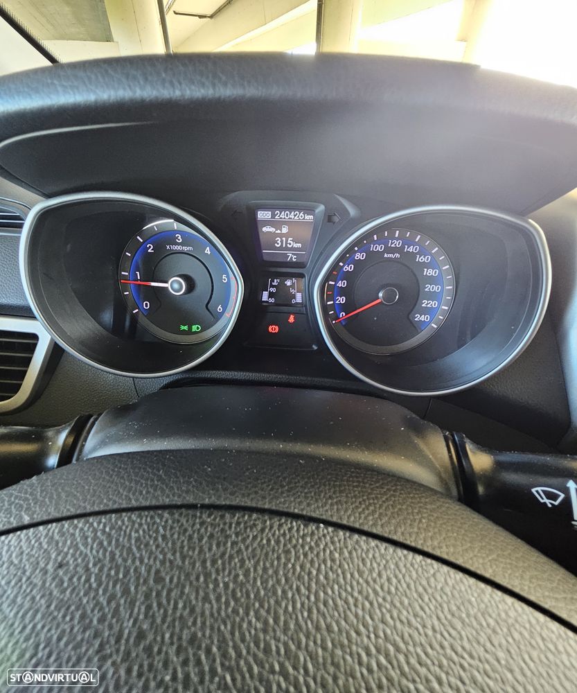 Hyundai i30 1.6 CRDI Blue Style+Navi - 11