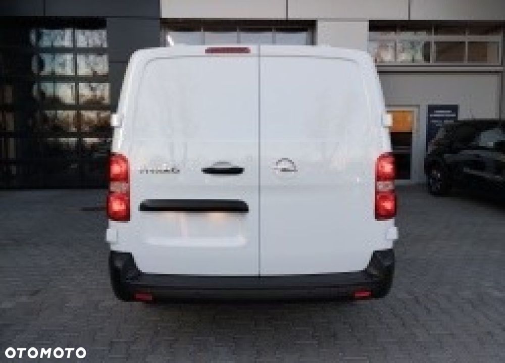 Opel Vivaro - 8