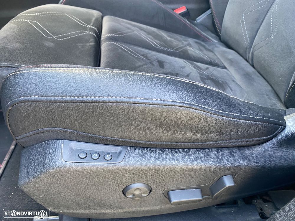 DS DS7 Crossback E-Tense Performance Line+ EAT8 - 10