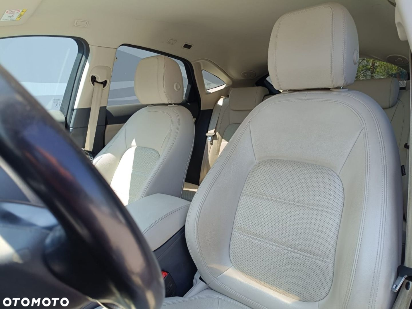 Jaguar E-Pace - 26