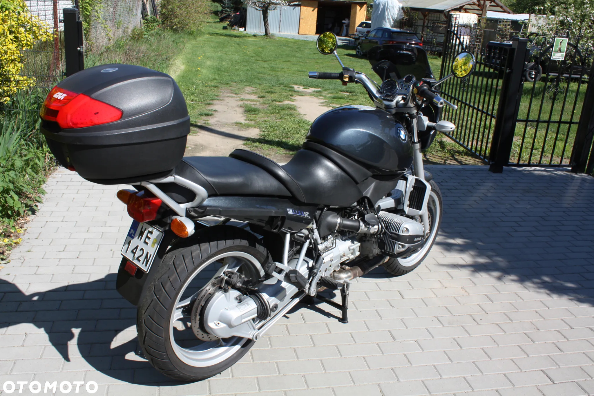 BMW R - 9