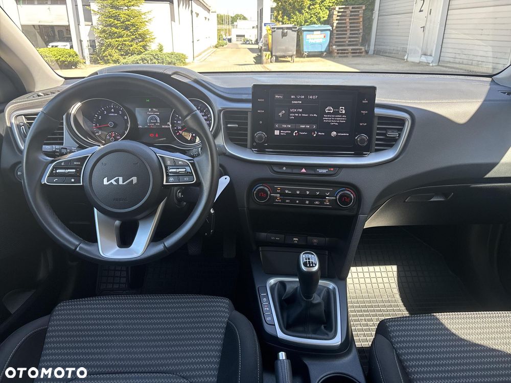 Kia Ceed 1.5 T-GDI M - 13