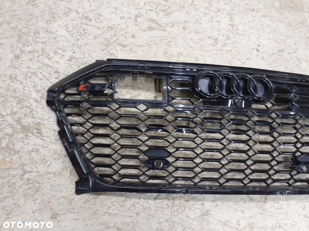 GRILL ATRAPA AUDI RS5 RS7 4K8 - 2