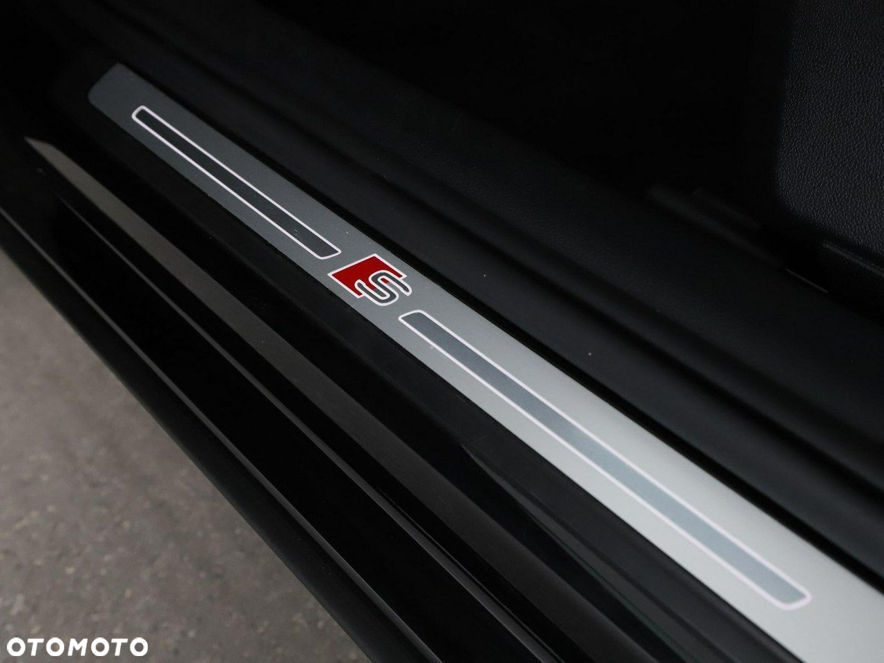 Audi Q2 35 TDI quattro S tronic sport - 33