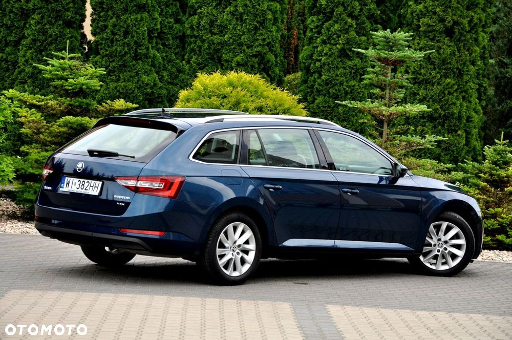 Skoda Superb 2.0 TDI SCR 4x4 Style DSG - 13