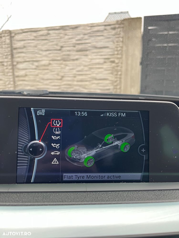 BMW Seria 3 318d Sport Line - 35