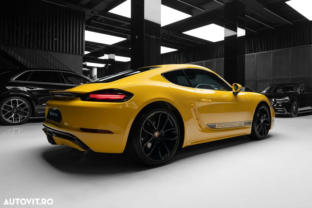 Porsche Cayman - 11