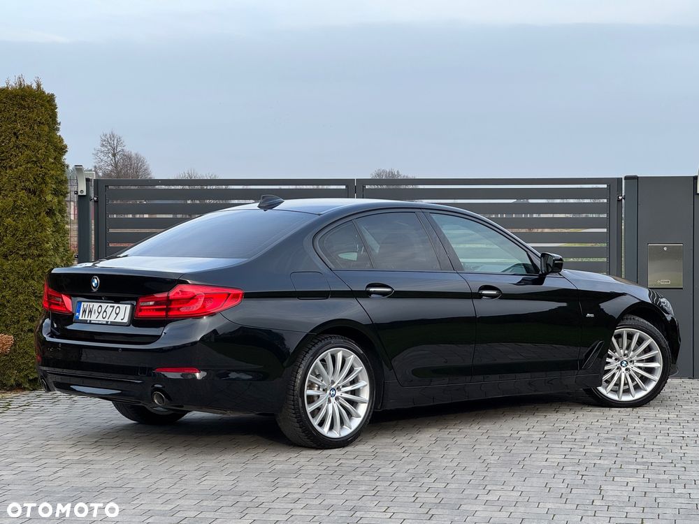 BMW Seria 5 520d Sport Line - 26
