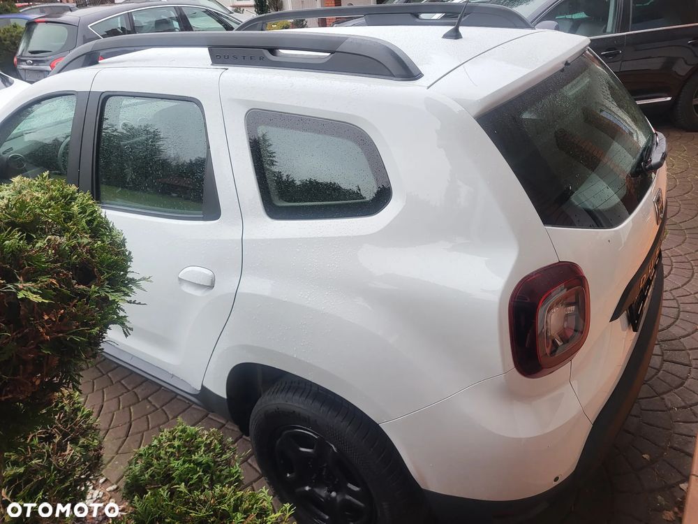 Dacia Duster TCe 125 4x4 Blackshadow - 4