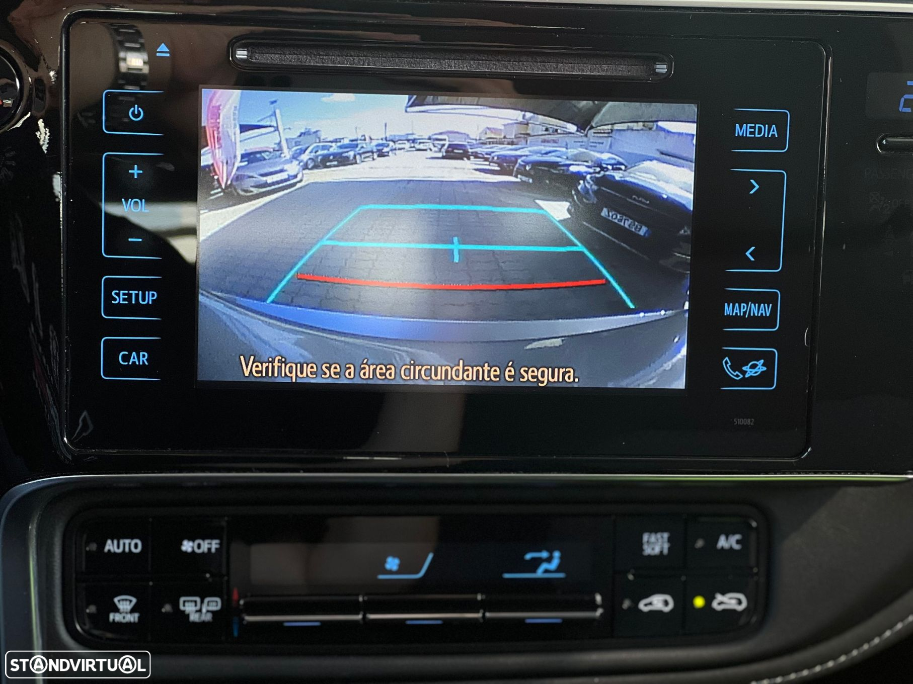 Toyota Auris 1.8 HSD Exclusive+Navi - 17