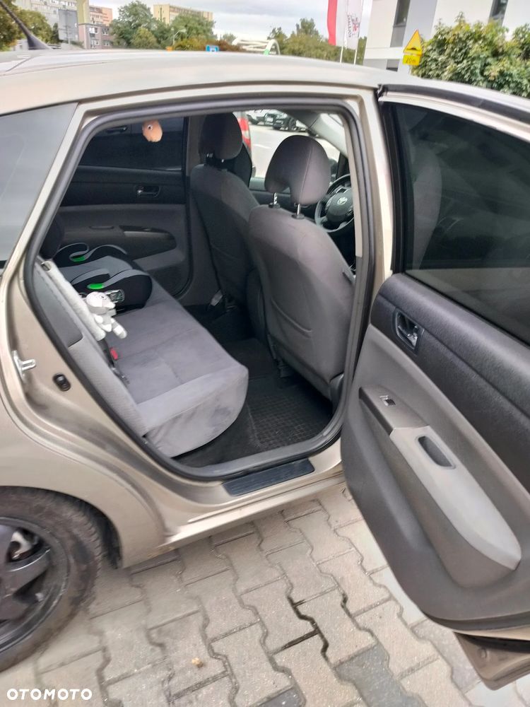 Toyota Prius 1.5 VVT-i Prestige - 10