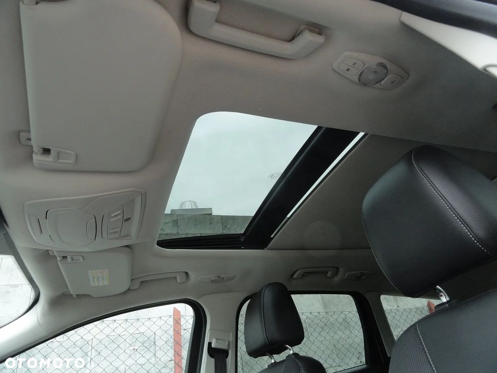 Ford Kuga 2.0 TDCi 4x4 Titanium - 21