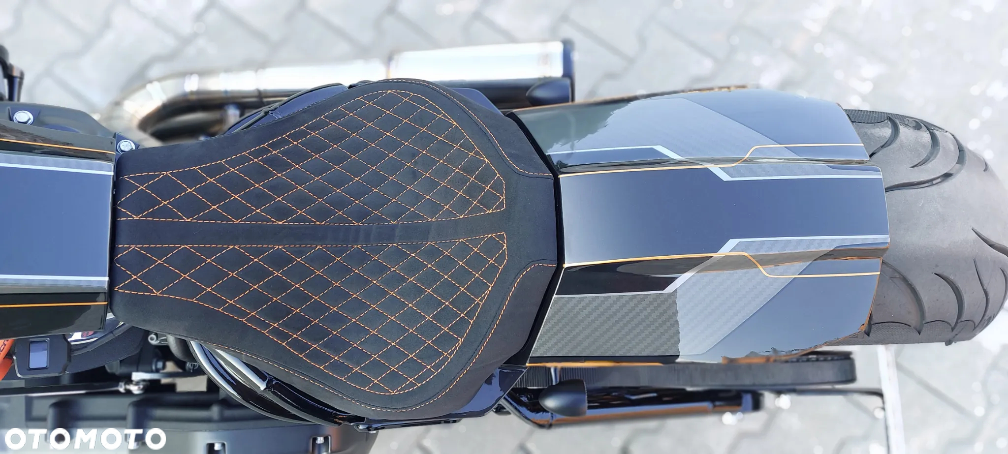 Harley-Davidson Softail Breakout - 13