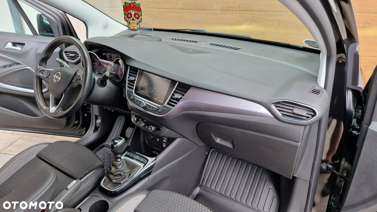 Opel Crossland X - 24