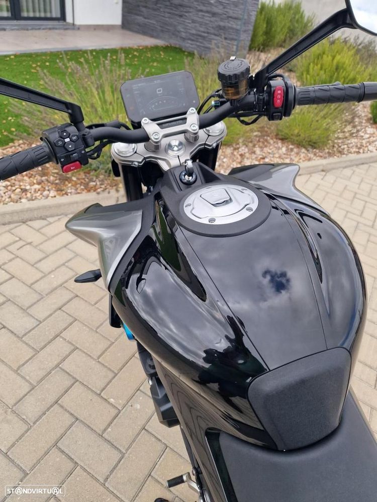 CF Moto 450NK - 12