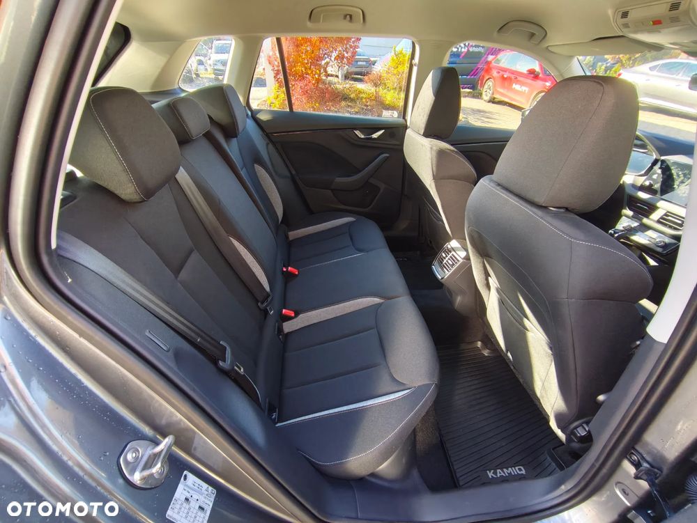 Skoda Kamiq 1.0 TSI Selection DSG - 8