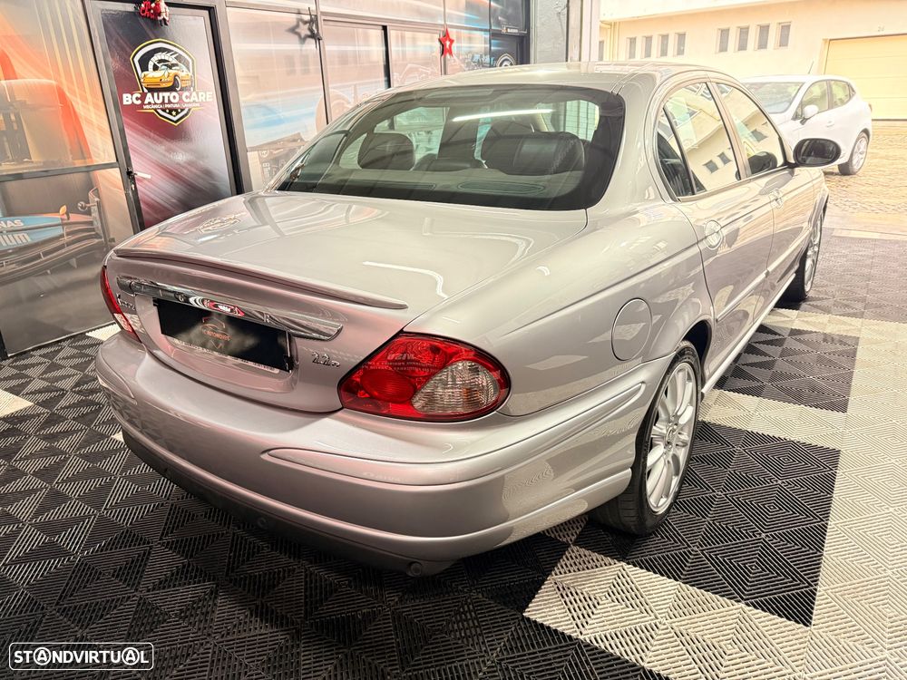 Jaguar X-Type 2.2 D Executive - 3
