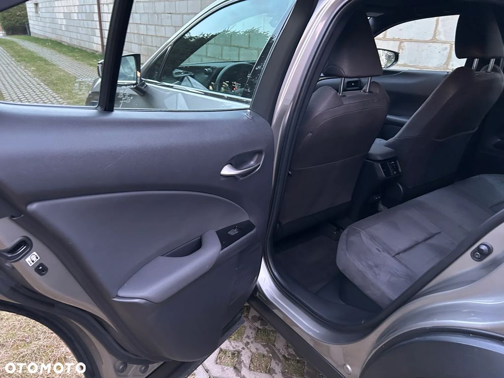 Lexus UX - 18