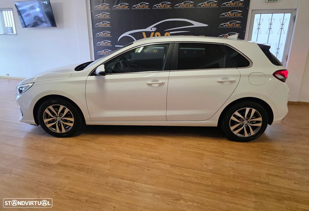 Hyundai i30 1.6 CRDI STyle+Navi - 8