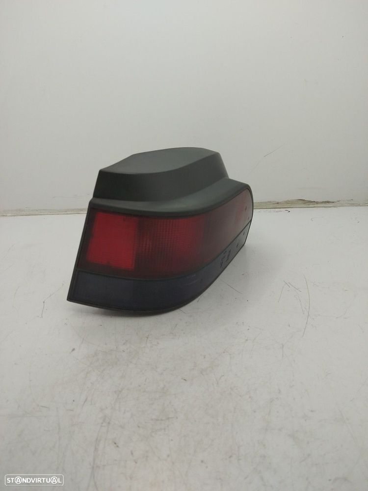 Farolim Stop Esq Renault Clio I (B/C57_, 5/357_) - 2