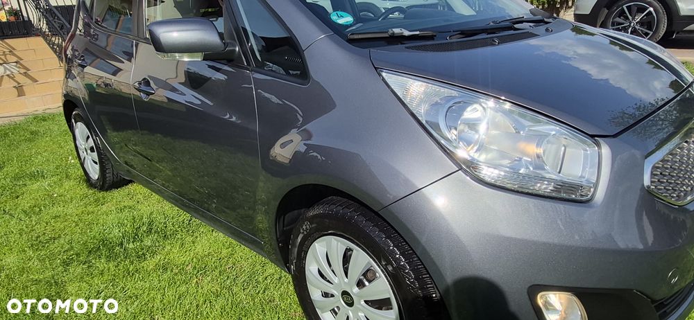 Kia Venga 1.6 L - 11