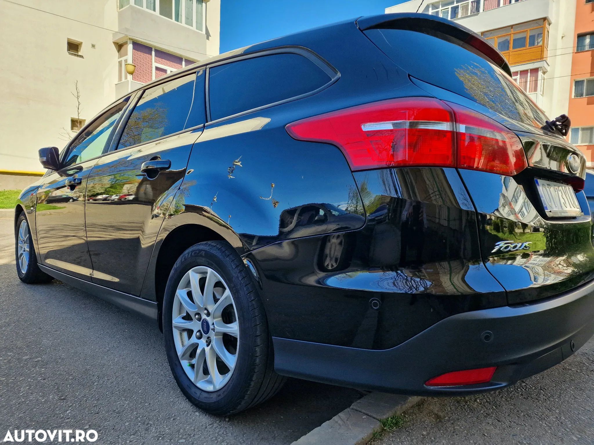Ford Focus Turnier 2.0 EcoBlue S&S ST mit Styling-Paket - 1