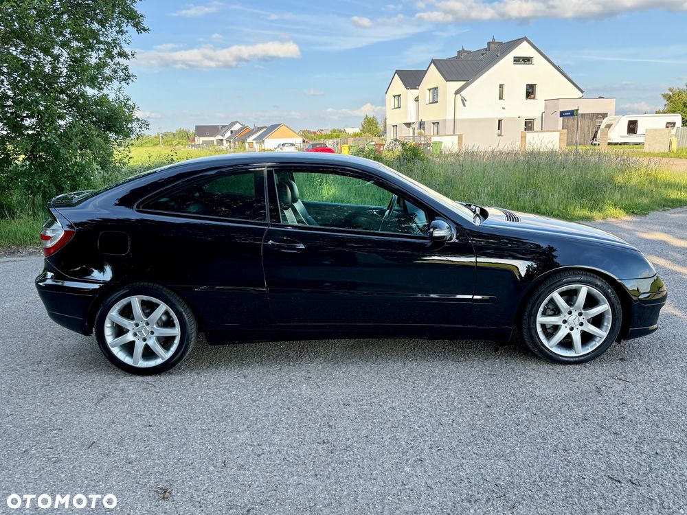 Mercedes-Benz Klasa C 180 Kompressor Automatik Sport Edition - 12