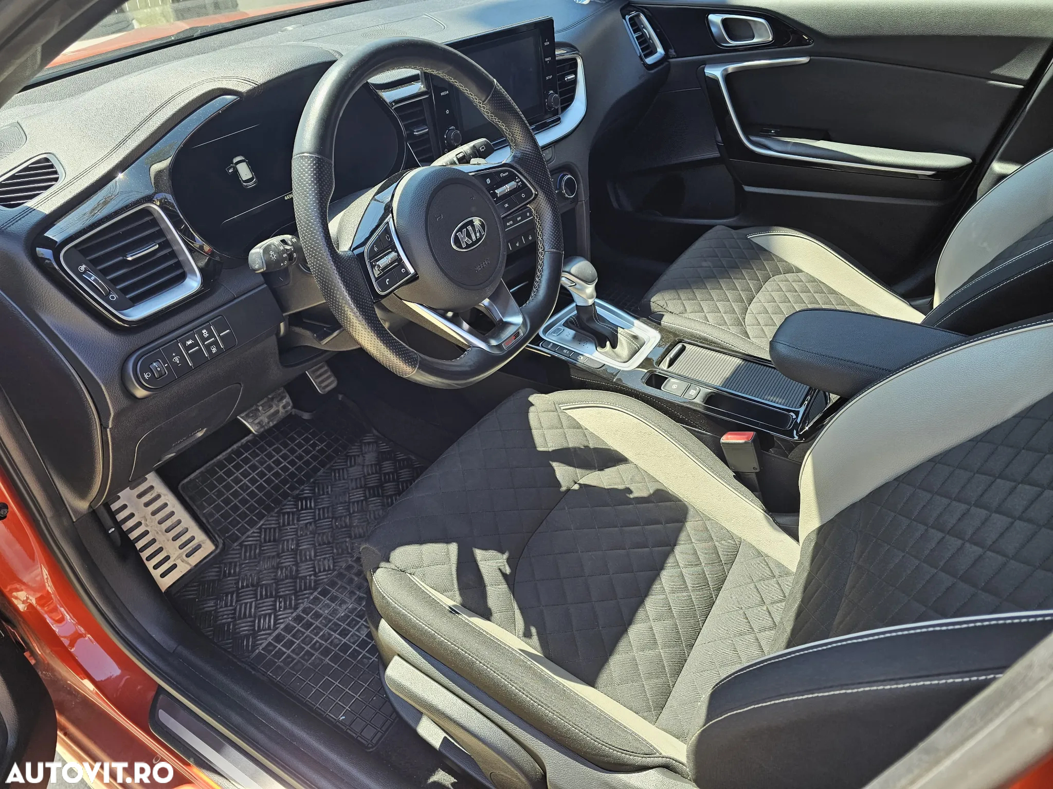 Kia Ceed 1.4 T-GDI 7DCT GT Line - 6
