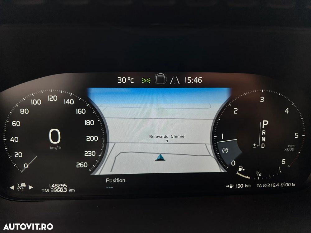 Volvo XC 90 - 9