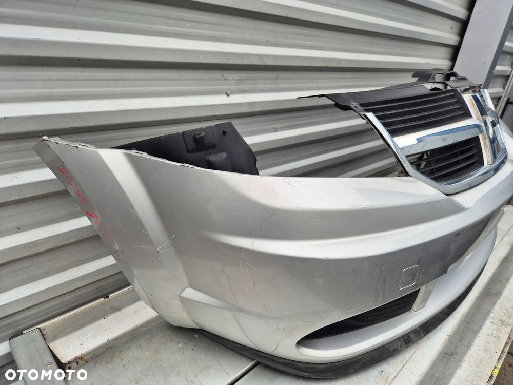 Zderzak przód przedni Dodge Journey - 4