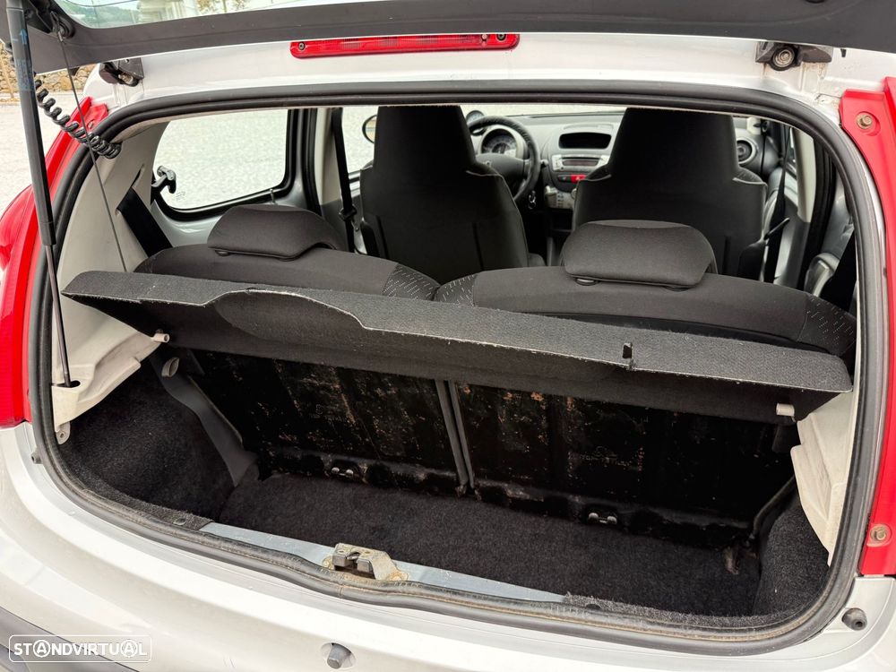 Peugeot 107 1.0 Urban - 15