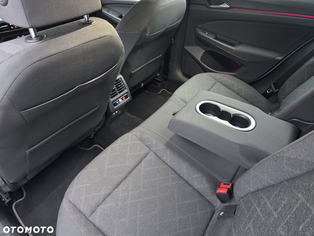 Volkswagen Golf 2.0 TDI SCR DSG Life - 11