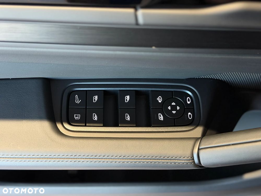 Porsche Cayenne E-Hybrid PHEV Black Edition - 17