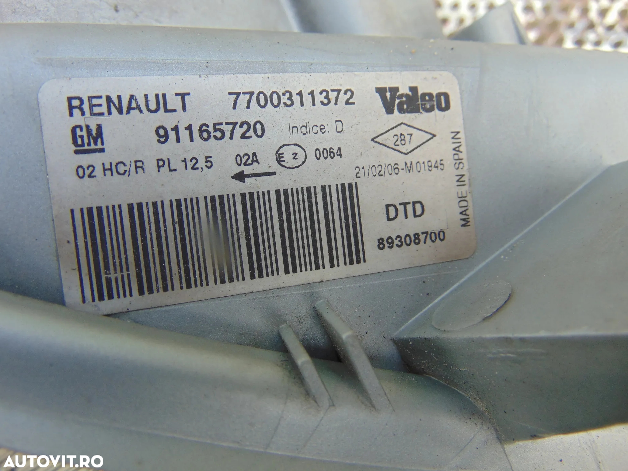 Far Opel Vivaro 2001-2013 faruri stanga dreapta Renault Trafic 2001-2013 - 8