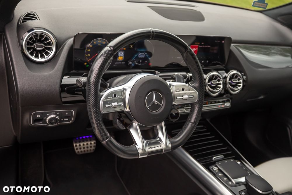 Mercedes-Benz GLA AMG 35 4Matic AMG Speedshift DCT 8G - 28