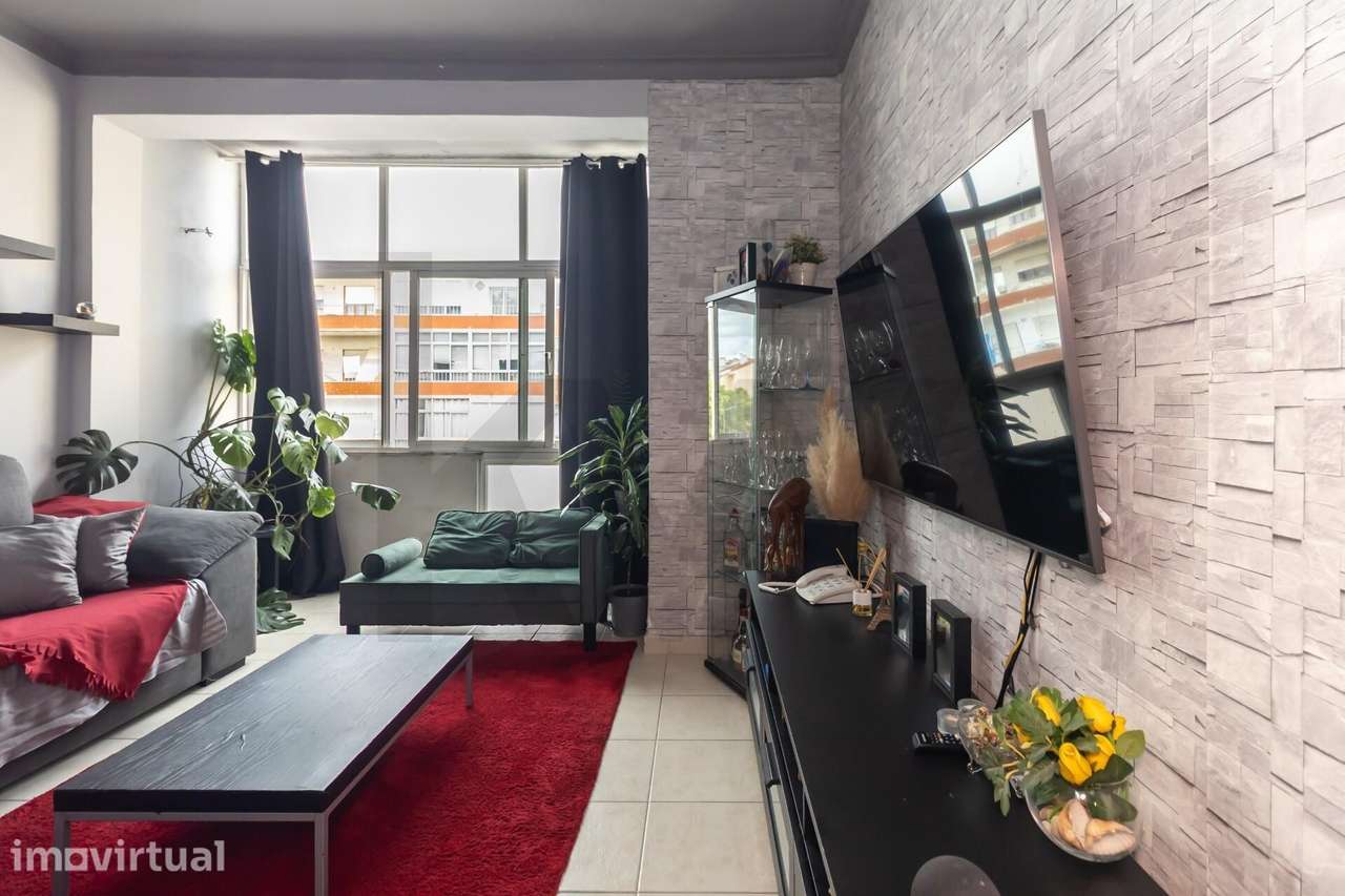 Apartamento T2  na Cruz de Pau - Grande imagem: 2/25