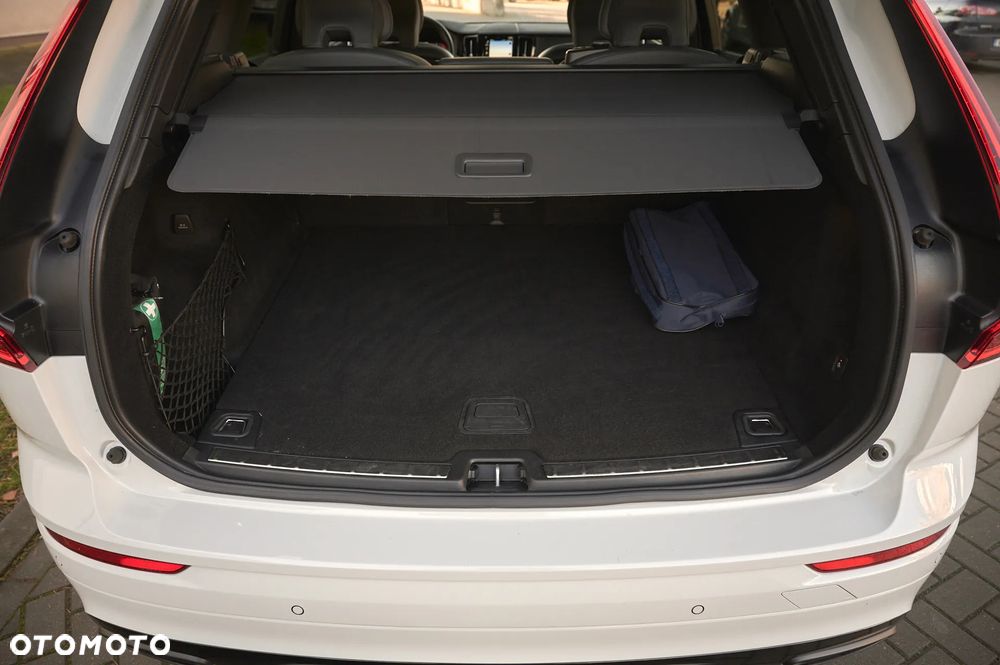 Volvo XC 60 D4 R-Design - 31