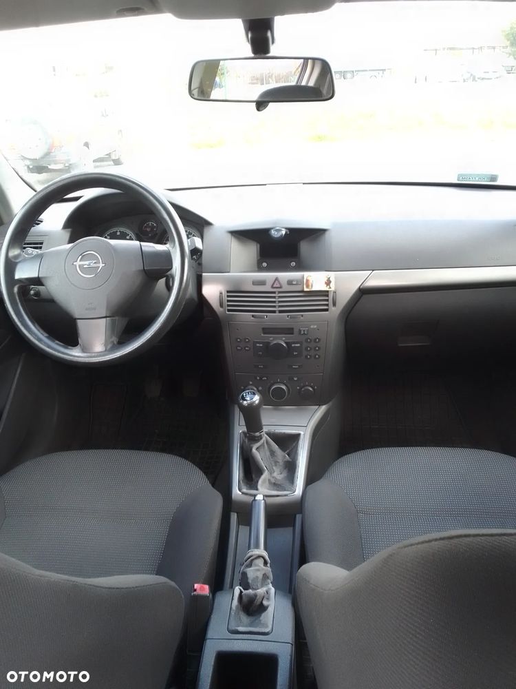 Opel Astra 1.7 CDTI - 4