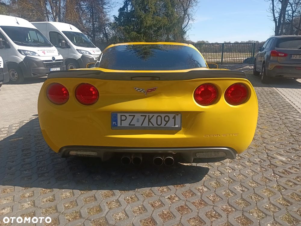 Chevrolet Corvette - 6