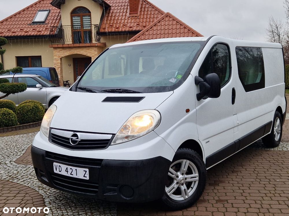 Opel Vivaro - 10