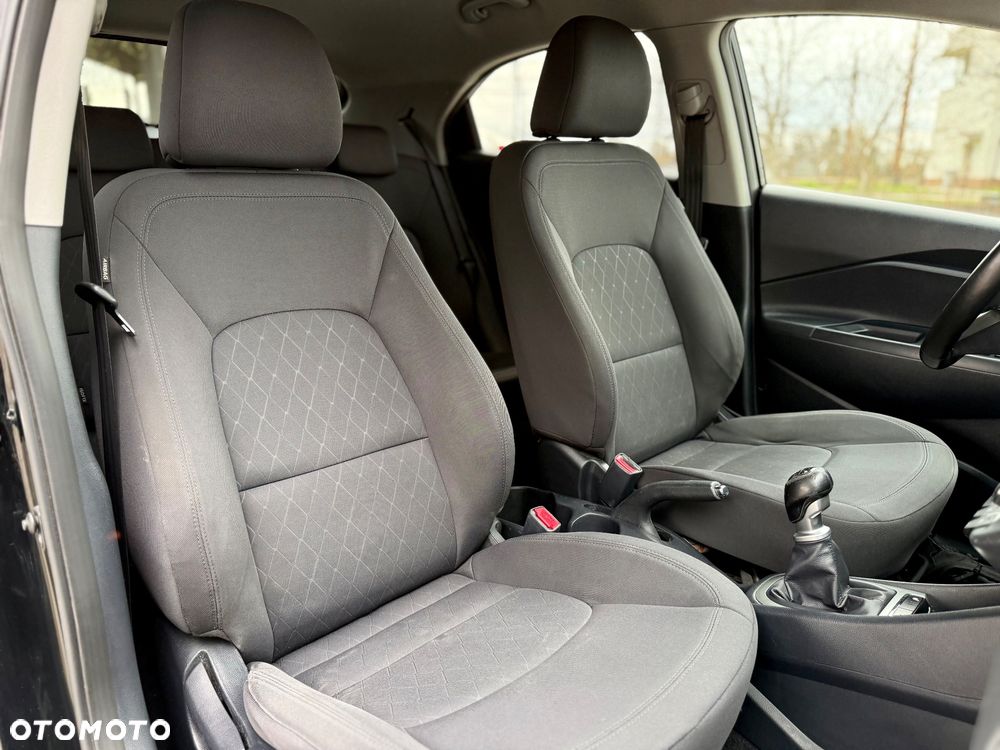 Kia Rio 1.4 XL Business Line - 23