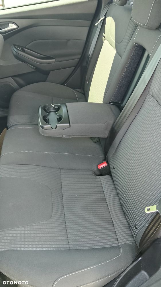 Ford Focus 1.6 TDCi DPF Start-Stopp-System Titanium - 9