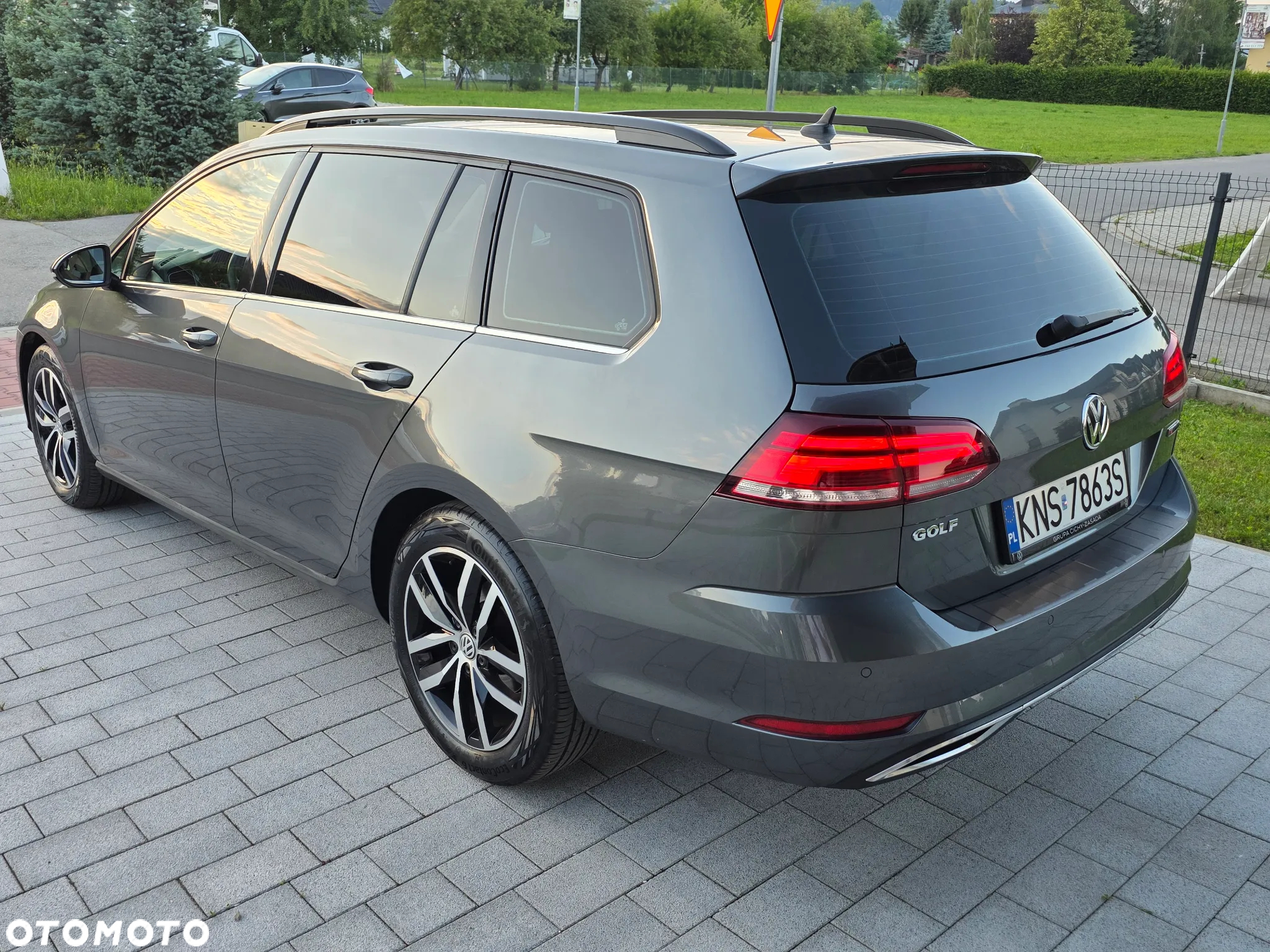 Volkswagen Golf VII 2.0 TDI BMT 4Mot Highline DSG - 3