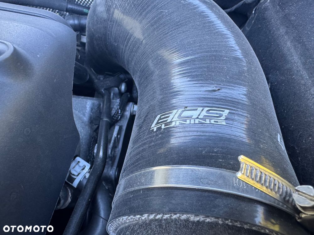 Volkswagen Golf - 27